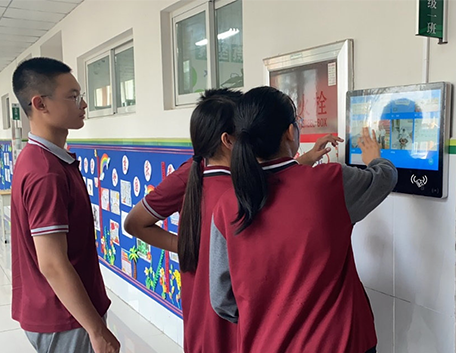What can smart electronic class cards do
